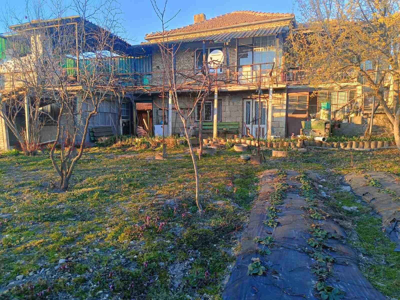 Продава КЪЩА, с. Добрина, област Варна, снимка 2 - Къщи - 54564420
