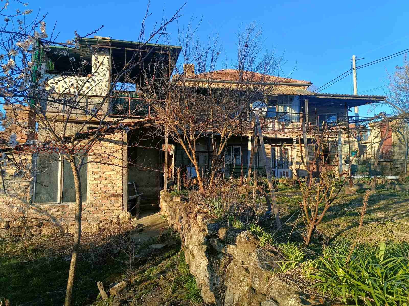 Продава КЪЩА, с. Добрина, област Варна, снимка 3 - Къщи - 54564420