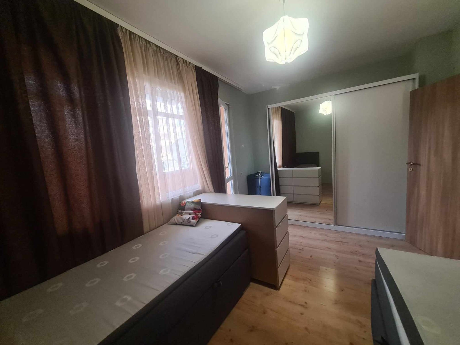 ������� 3-����� | Imot.bg � ����������� 8