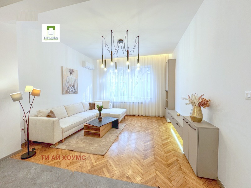 Продава 3-СТАЕН, гр. София, Център