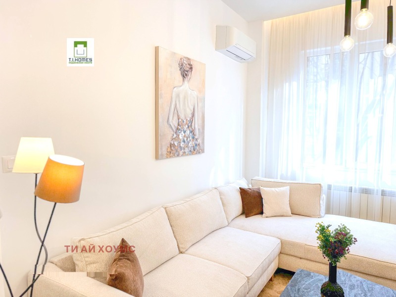 Продава 3-СТАЕН, гр. София, Център, снимка 3 - Апартаменти - 53085741