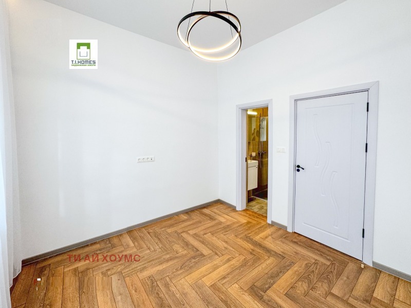 Продава 3-СТАЕН, гр. София, Център, снимка 8 - Апартаменти - 53085741