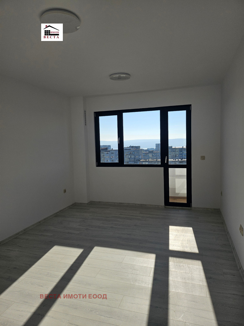 Продава 3-СТАЕН, гр. Варна, Възраждане 1