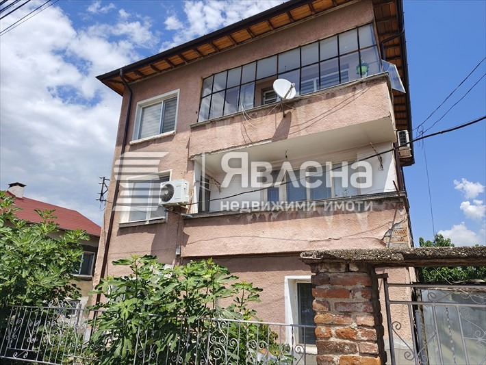 Продава ЕТАЖ ОТ КЪЩА, гр. Пловдив, Коматево