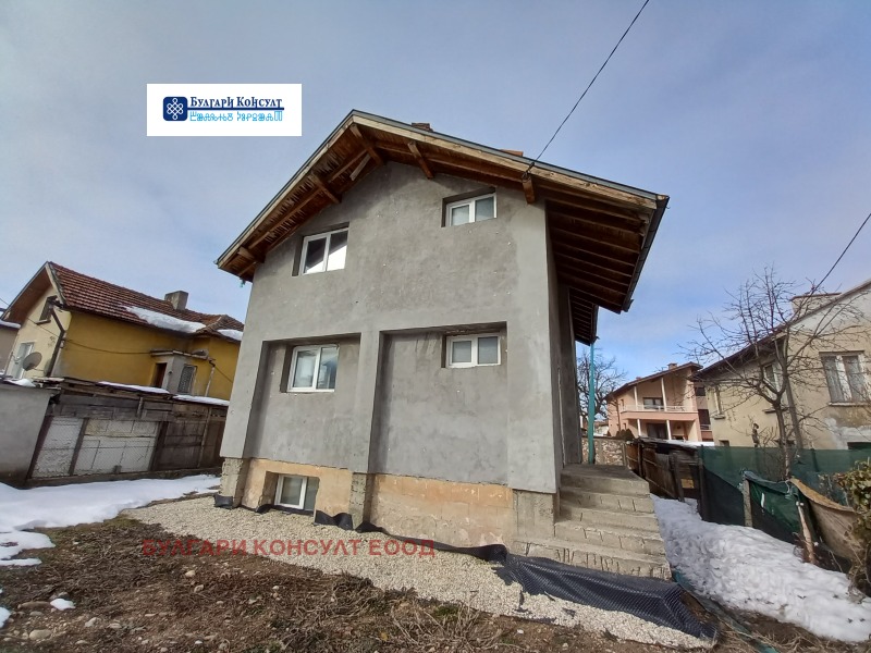 Продава КЪЩА, гр. Самоков, област София област, снимка 3 - Къщи - 49162144