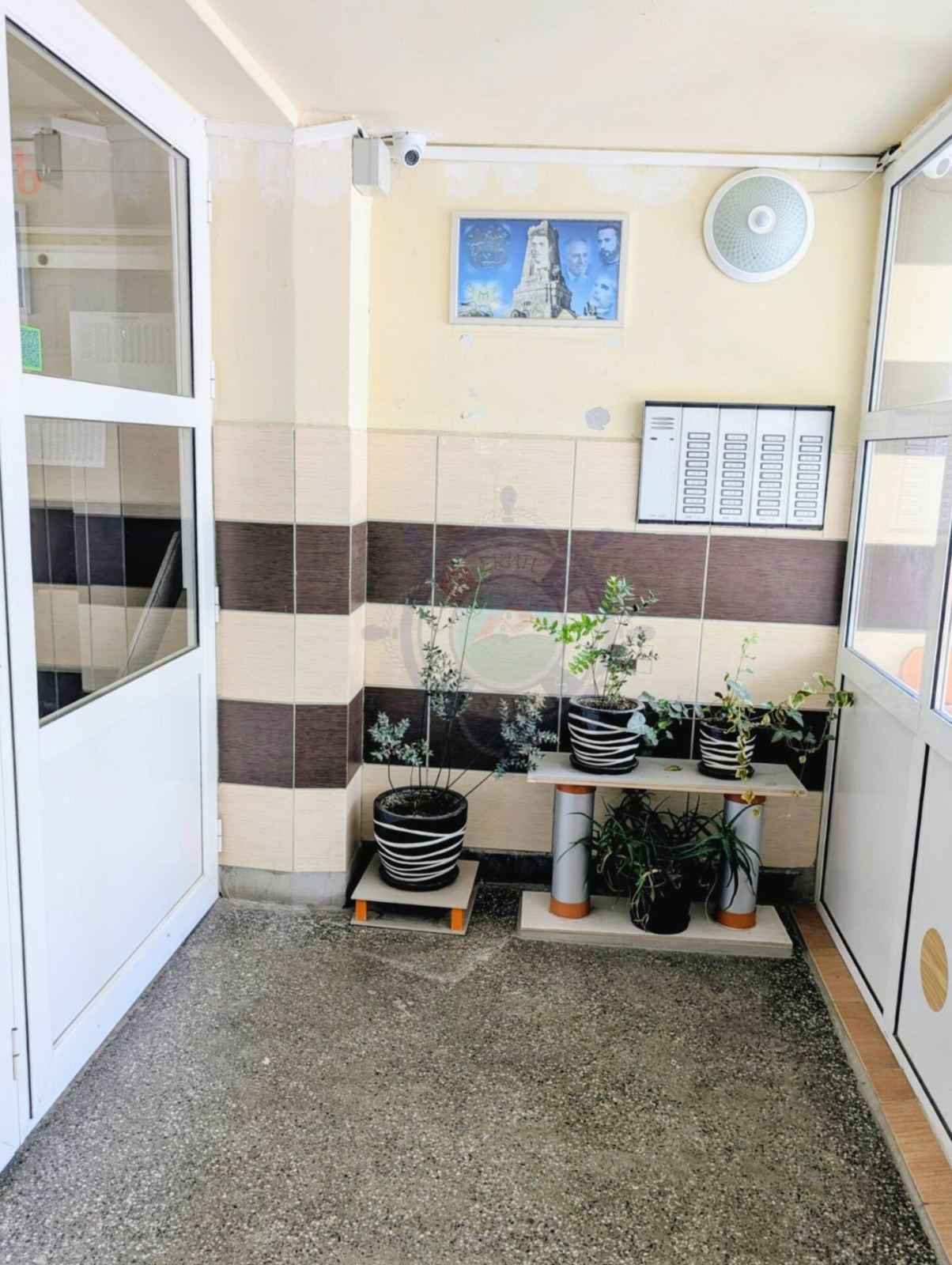 Продава 3-СТАЕН, гр. Варна, Цветен квартал, снимка 3 - Апартаменти - 54655344