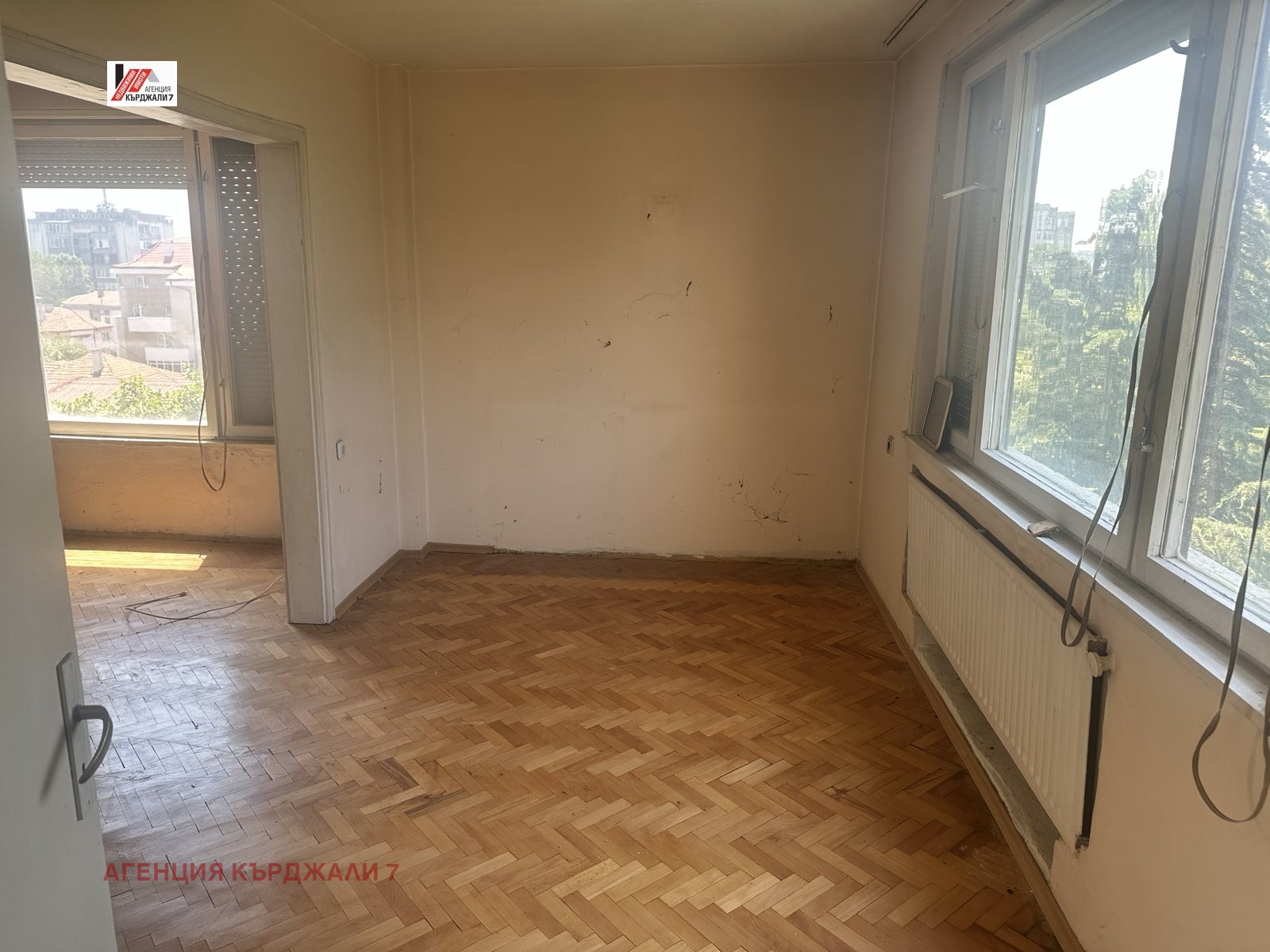 Продава МНОГОСТАЕН, гр. Кърджали, Център, снимка 7 - Апартаменти - 54665357