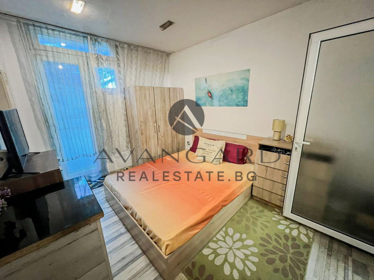 Продава МАГАЗИН, гр. Пловдив, Център, снимка 3 - Магазини - 54255923