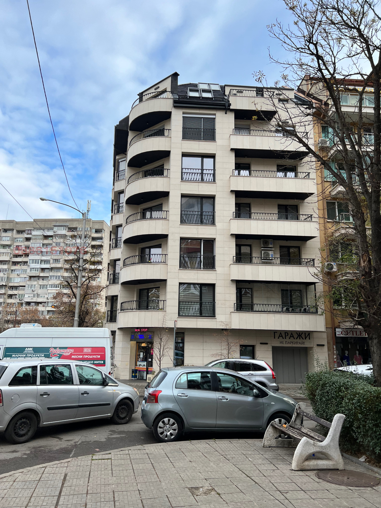 Продава ГАРАЖ, ПАРКОМЯСТО, гр. София, Белите брези