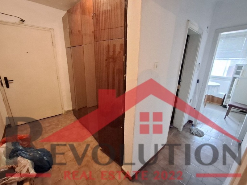 Продава 2-СТАЕН, гр. Кърджали, Център, снимка 3 - Апартаменти - 52364330