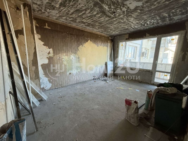 Продава 3-СТАЕН, гр. Варна, Лятно кино Тракия, снимка 2 - Апартаменти - 53285523