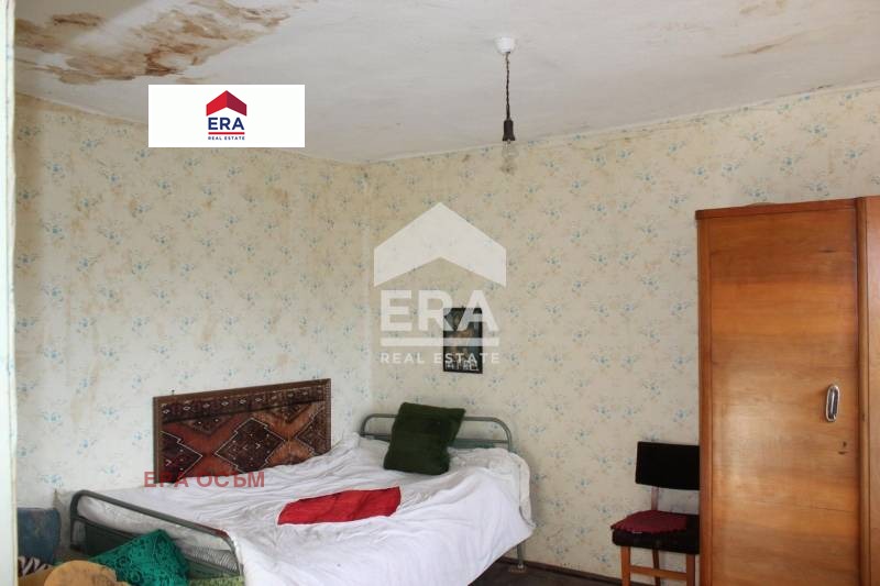 Продава КЪЩА, с. Владиня, област Ловеч, снимка 5 - Къщи - 53679937