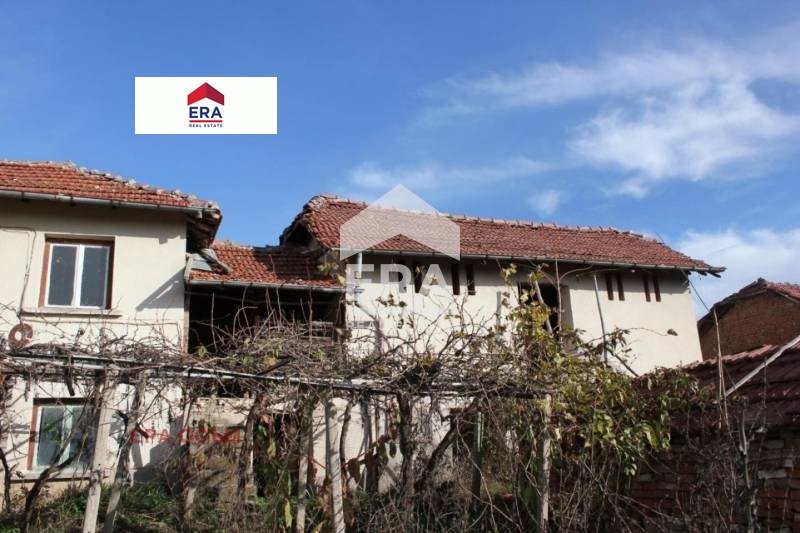 Продава КЪЩА, с. Владиня, област Ловеч