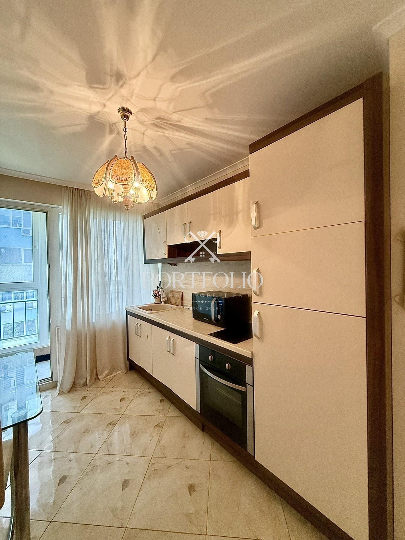 Продава 3-СТАЕН, гр. Бургас, Лазур, снимка 2 - Апартаменти - 55035881