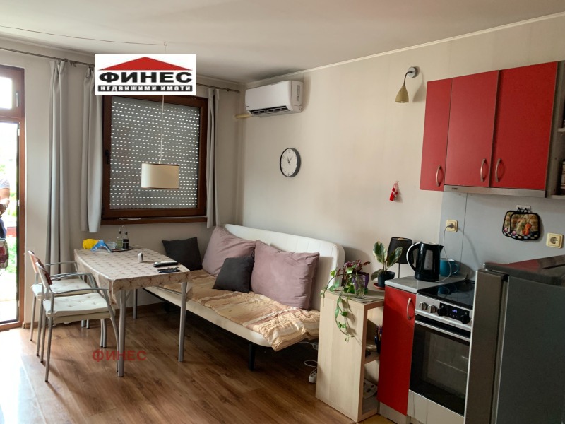 Satılık  2 yatak odası Plovdiv , Stoçna gara , 82 metrekare | 76350603 - görüntü [2]