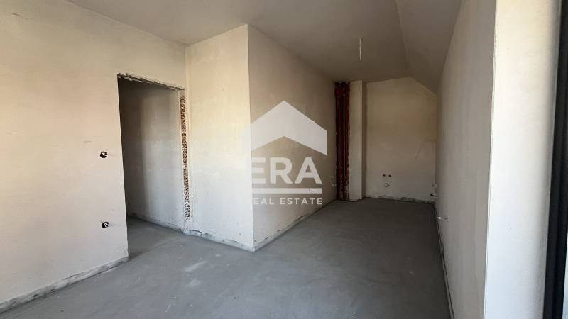 Продава 3-СТАЕН, гр. Търговище, Вароша, снимка 3 - Aпартаменти - 47543017