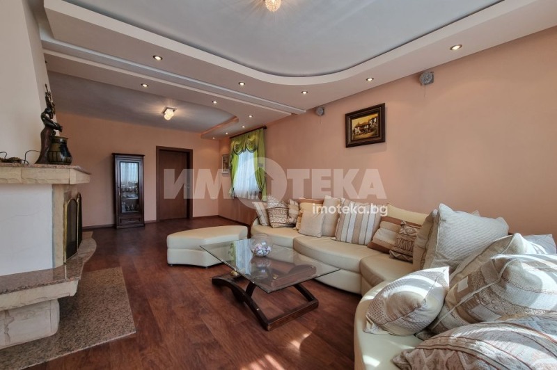 De vânzare  Casa Sofia , Bistrița , 680 mp | 55147170 - imagine [11]