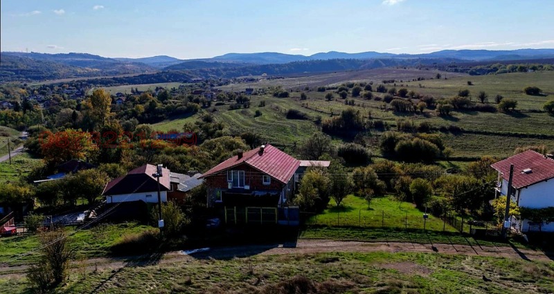 Продава КЪЩА, с. Златуша, област София област, снимка 2 - Къщи - 53245614