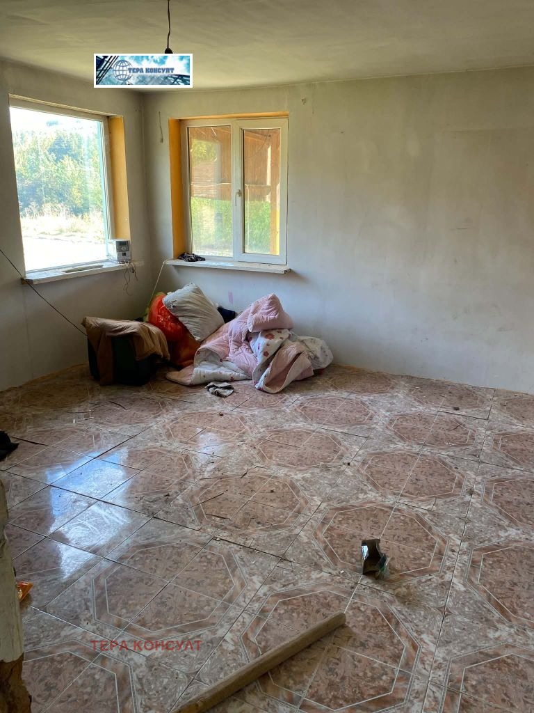Продава КЪЩА, с. Ореховица, област Плевен, снимка 8 - Къщи - 56243821