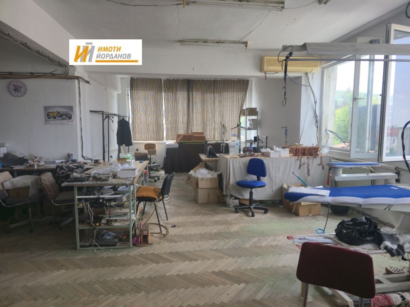 Προς πώληση  Βιομηχανικό κτίριο περιοχή Βέλικο Τάρνοβο , Λιασκοβετσ , 186 τ.μ | 40106491 - εικόνα [2]