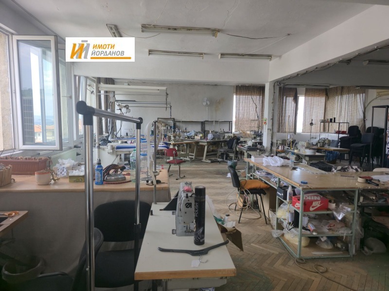 Προς πώληση  Βιομηχανικό κτίριο περιοχή Βέλικο Τάρνοβο , Λιασκοβετσ , 186 τ.μ | 40106491 - εικόνα [4]