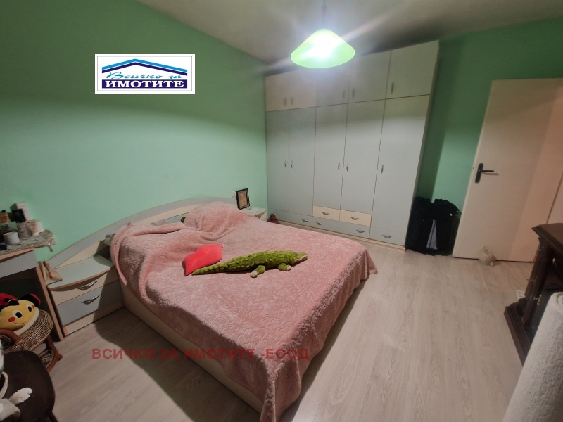 Na prodej  1 ložnice Ruse , Vazraždane , 70 m2 | 63682065 - obraz [5]