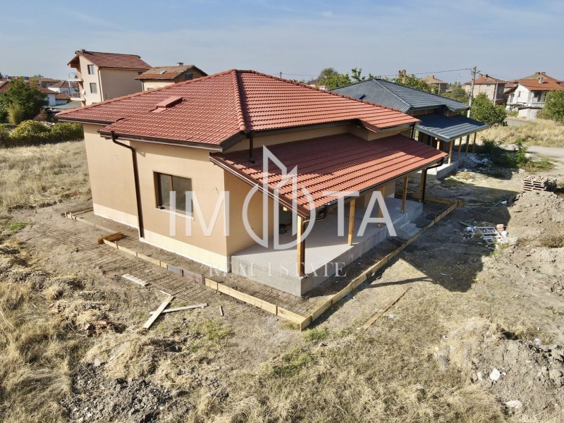 Продава КЪЩА, с. Радиново, област Пловдив, снимка 3 - Къщи - 44955655