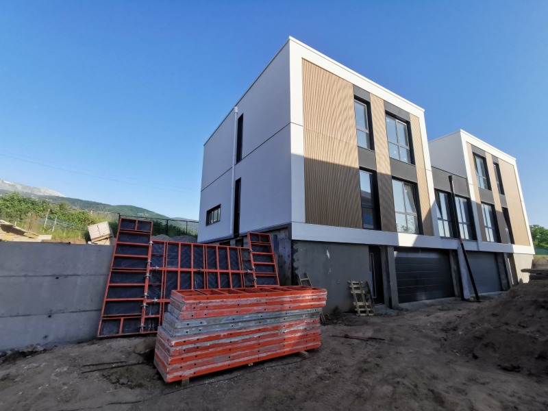 En venta  Casa Sofia , Bistritsa , 302 metros cuadrados | 72575402 - imagen [3]