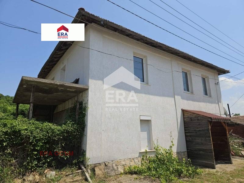 Продава КЪЩА, с. Хлевене, област Ловеч