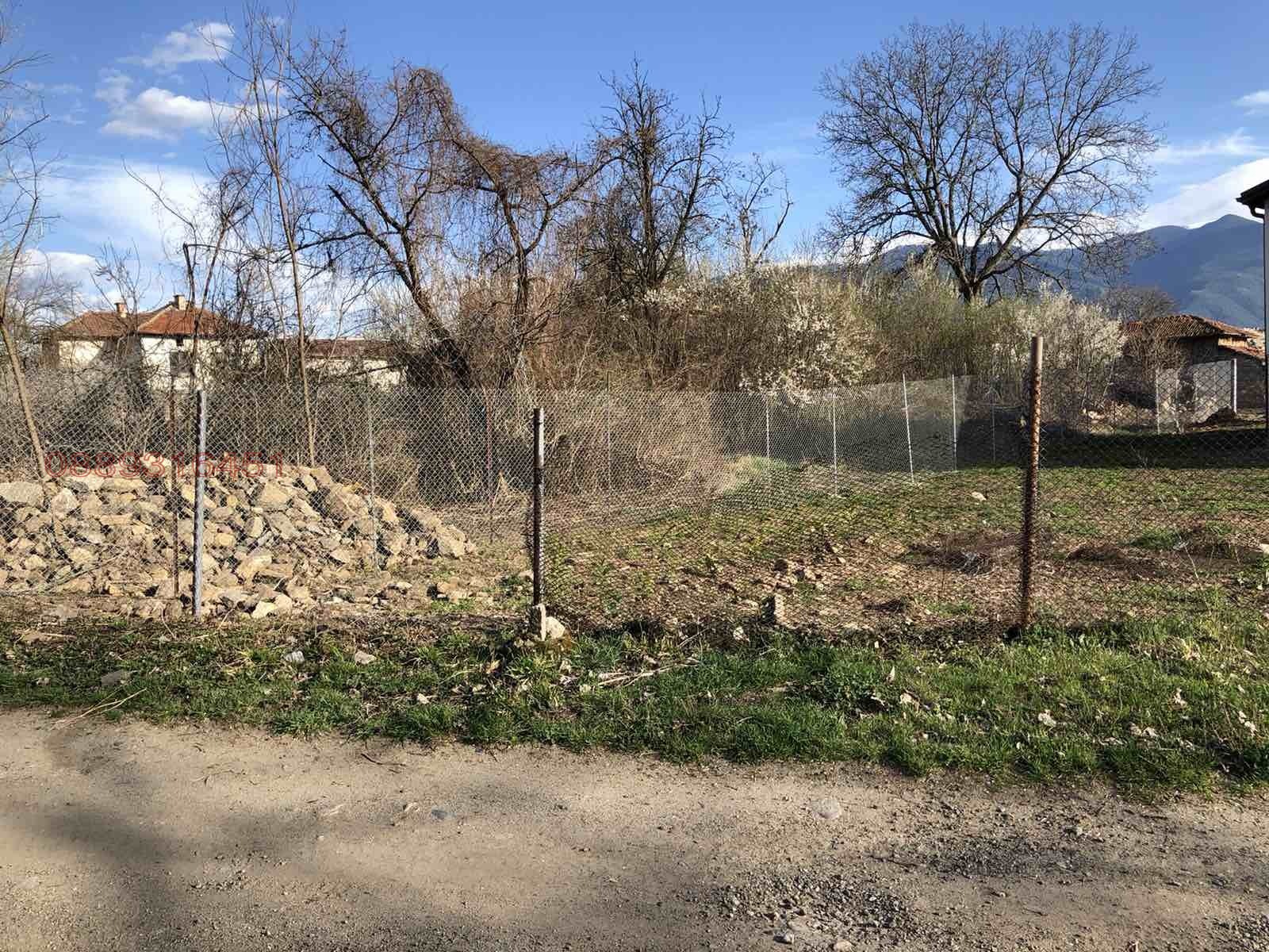 Продава ПАРЦЕЛ, с. Крайници, област Кюстендил, снимка 2 - Парцели - 54234542