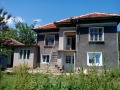 Продава КЪЩА, област Велико Търново, с. Хаджидимитрово • 14400 € / 28163.95 лв. • 40739893 1