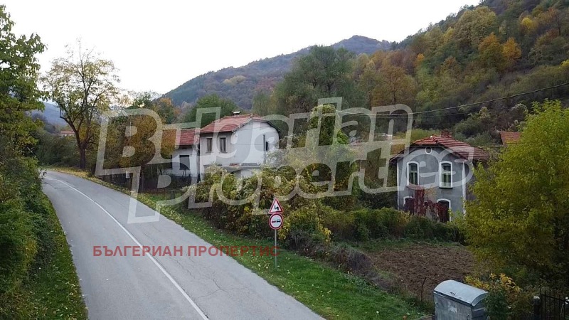 Продава КЪЩА в област Ловеч, с. Чифлик - 74 кв.м / 45 000 € » 88 012.35 лв., БЪЛГЕРИАН ПРОПЕРТИС