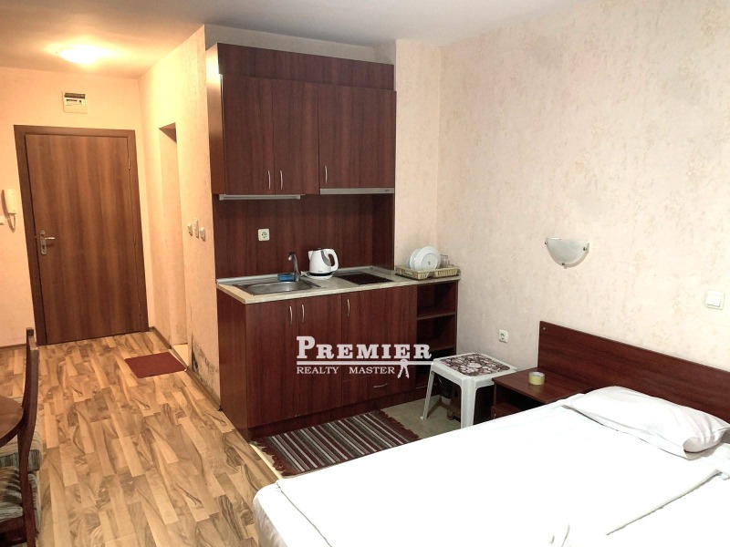 Продава 1-СТАЕН в област Бургас, гр. Свети Влас - 43 кв.м / 43 500 € » 85 078.61 лв., ПРЕМИЕР