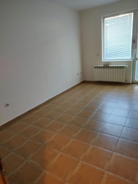 1 Schlafzimmer Zona B-18, Sofia 4