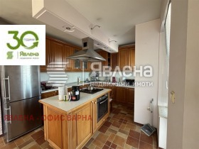 3 кімнатна Бриз, Варна