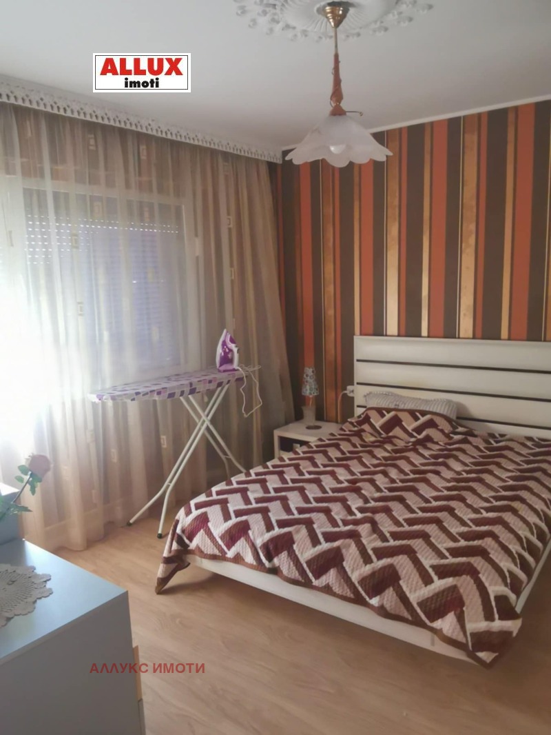 Продава 3-СТАЕН, гр. Русе, Здравец Изток, снимка 4 - Апартаменти - 52799710