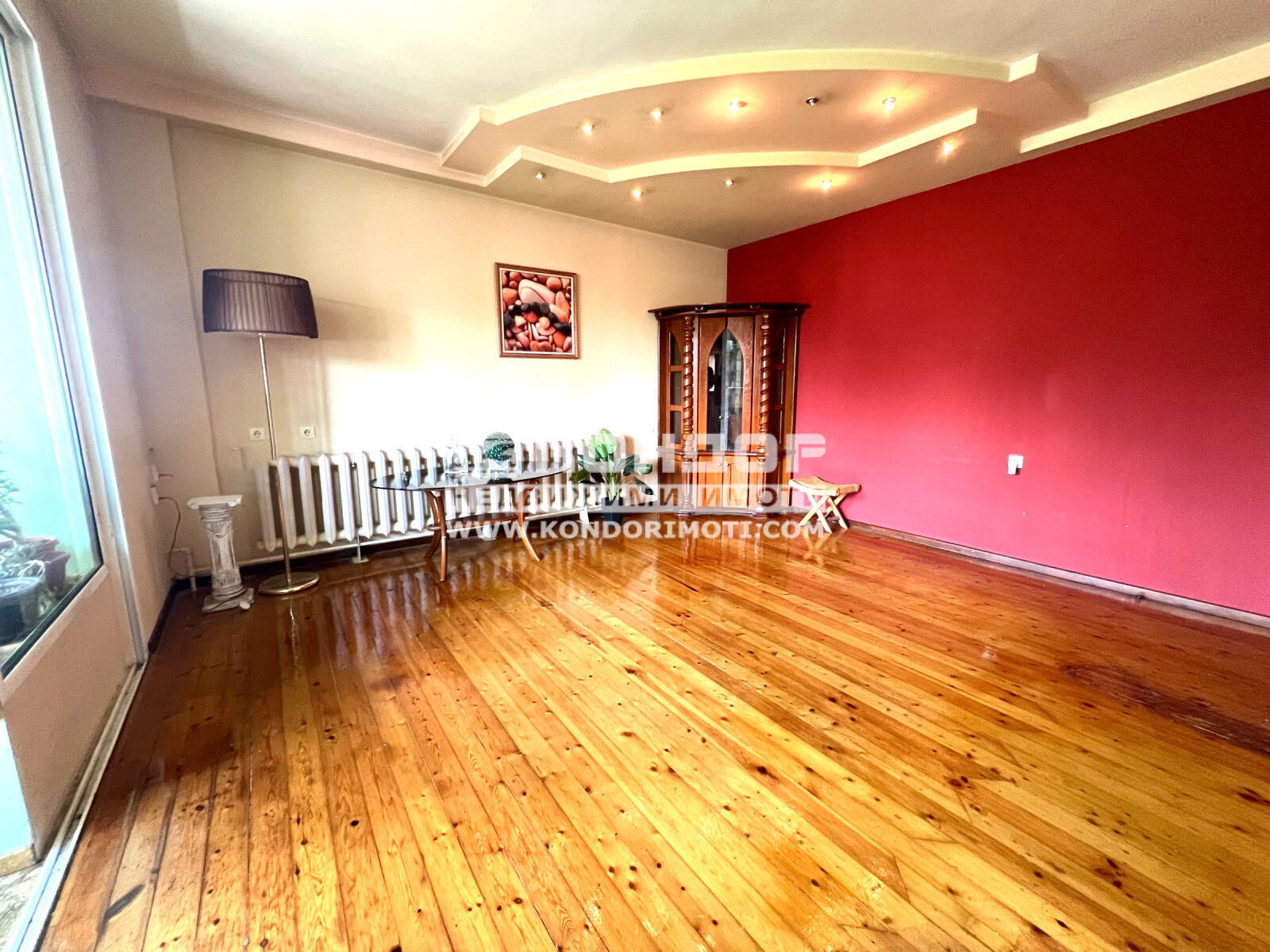 Продава ЕТАЖ ОТ КЪЩА, гр. Пловдив, Кършияка, снимка 2 - Етаж от къща - 54331219