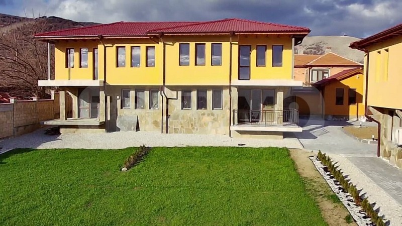 Продава КЪЩА в област Варна, с. Голица - 276 кв.м / 207 000 € » 404 856.81 лв., ТОПИММО