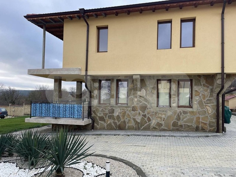 Продава КЪЩА, с. Голица, област Варна, снимка 2 - Къщи - 52836659