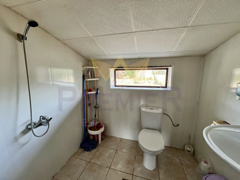 Продава КЪЩА, с. Змеево, област Добрич, снимка 11 - Къщи - 53008889