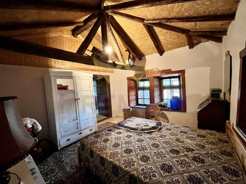 Продава КЪЩА, с. Змеево, област Добрич, снимка 6 - Къщи - 53008889