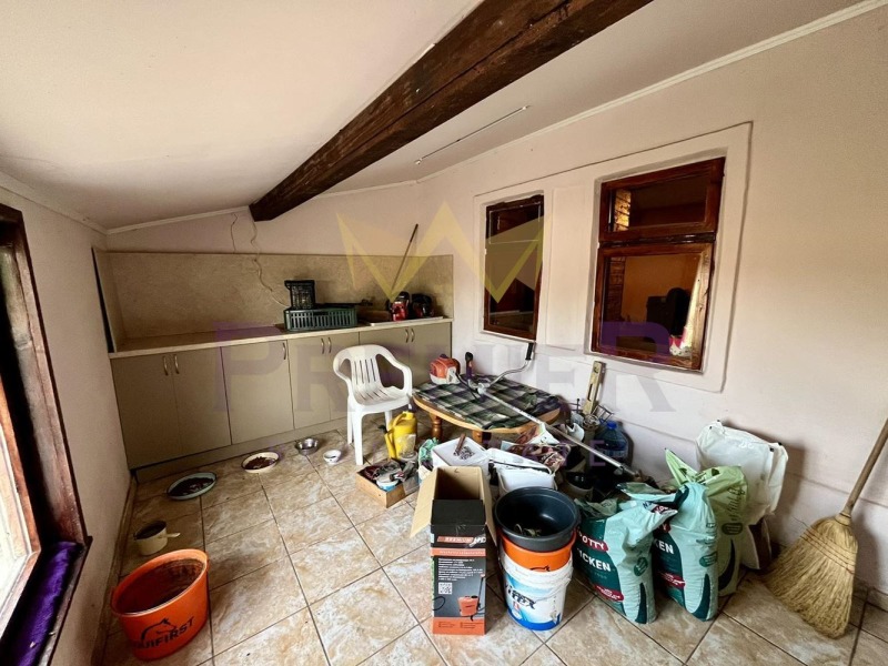 Продава КЪЩА, с. Змеево, област Добрич, снимка 10 - Къщи - 53008889