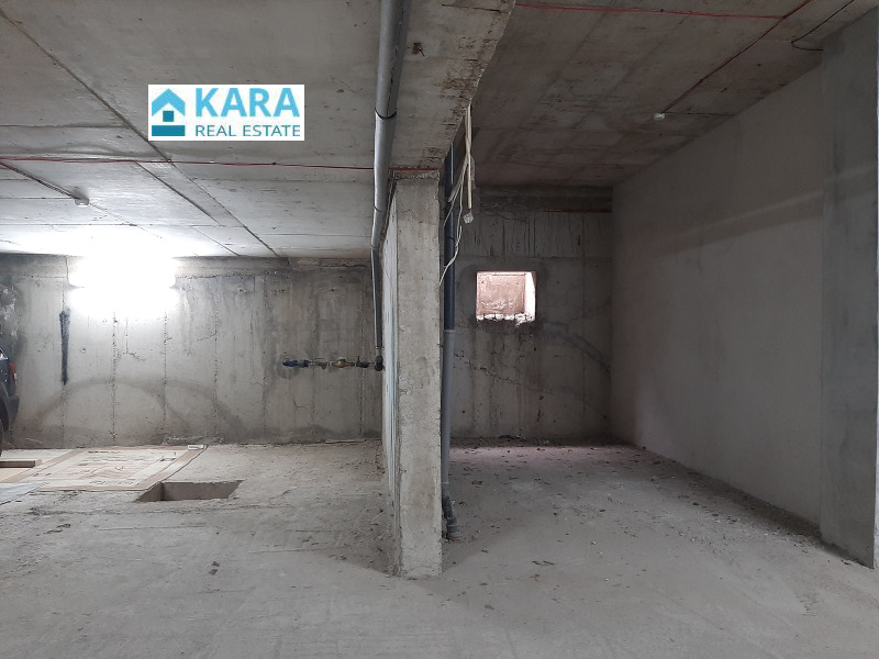 Продава ГАРАЖ, ПАРКОМЯСТО, гр. Кърджали, Възрожденци