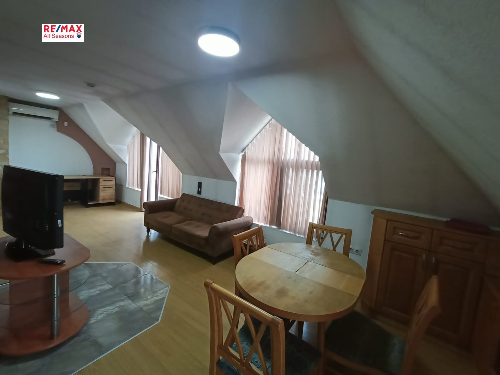 Продава МЕЗОНЕТ, гр. Разлог, област Благоевград, снимка 2 - Апартаменти - 53268536