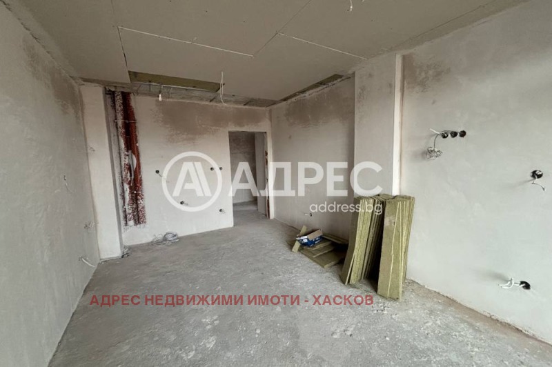 Продава 3-СТАЕН, гр. Хасково, Овчарски, снимка 2 - Апартаменти - 53007789