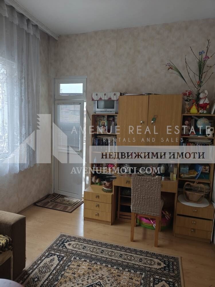 Продава ЕТАЖ ОТ КЪЩА, гр. Пещера, област Пазарджик, снимка 4 - Етаж от къща - 53230435