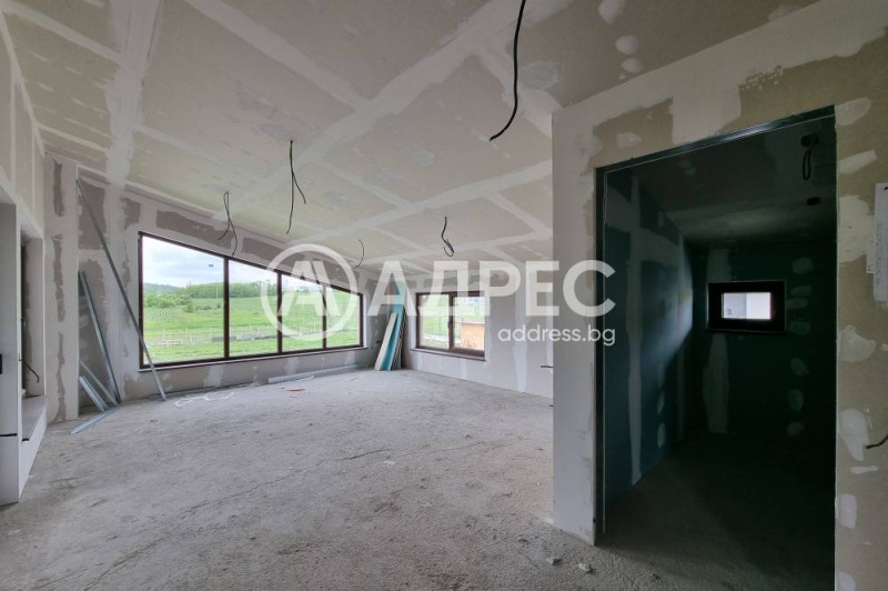 Продава  Къща област София , с. Гурмазово , 218 кв.м | 14639902 - изображение [15]