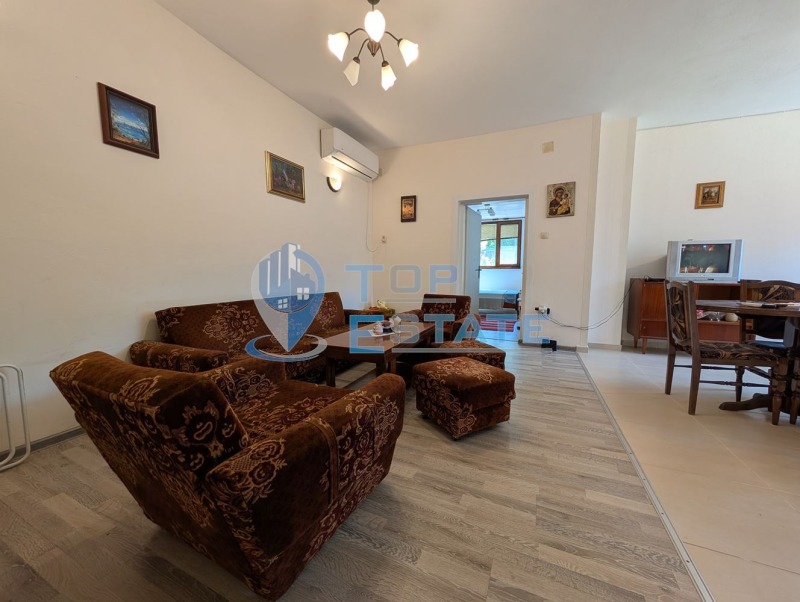 Продава КЪЩА, с. Караисен, област Велико Търново, снимка 2 - Къщи - 52408222