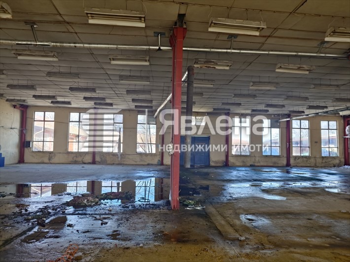 Продава ПРОМ. ПОМЕЩЕНИЕ, с. Езерово, област Пловдив, снимка 7 - Производствени сгради - 56333130