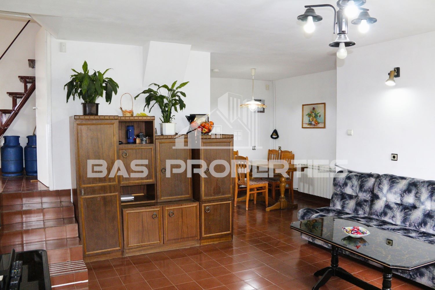 Продава КЪЩА, с. Големо Бучино, област Перник, снимка 3 - Къщи - 53913678